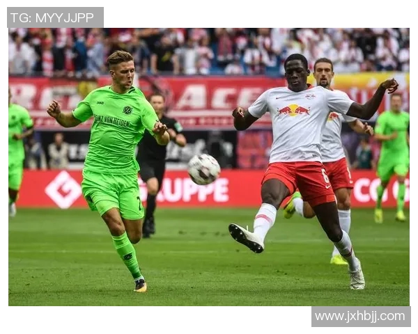 汉诺威队在主场以9比0大胜沙尔克队创下历史性比分震惊足坛 汉诺威队在主场以9比0大胜沙尔克队创下历史性比分震惊足坛